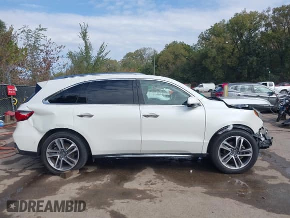 ✅ 2018 Acura MDX Advance • VIN: 5J8YD3H80JL010824 • Lot: 43416017. Wystawiony na IAAI z przebiegiem 95 572 mil. Bezpłatny archiwum sprzedaży aukcyjnych z USA i szczegółowy raport historii pojazdu na DreamBid. Zdjęcie 14.