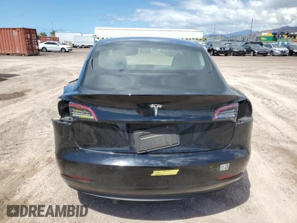✅ 2021 Tesla Model 3 Standard Range Plus • VIN: 5YJ3E1EA3MF014486 • Лот: 82055195. Опубликован ранее на Copart с пробегом 70 540 миль. Бесплатный доступ к архиву аукционных продаж из США и подробный отчёт об истории автомобиля на DreamBid. Изображение 6.