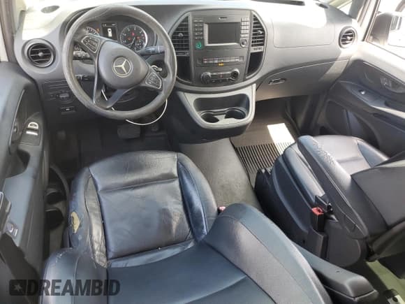 ✅ 2017 Mercedes-Benz Metris Passenger • VIN: WD4PG2EE1H3265634 • Лот: 61194655. Опубликован ранее на Copart с пробегом 157 700 миль. Бесплатный доступ к архиву аукционных продаж из США и подробный отчёт об истории автомобиля на DreamBid. Изображение 8.