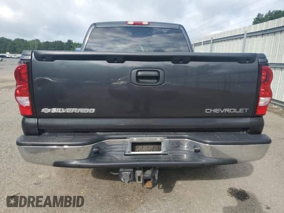 ✅ 2004 Chevrolet Silverado 1500 LS • VIN: 2GCEC13T341336986 • Лот: 61669095. Опубликован ранее на Copart с пробегом 191 413 миль. Бесплатный доступ к архиву аукционных продаж из США и подробный отчёт об истории автомобиля на DreamBid. Изображение 6.