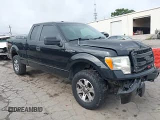 ✅ 2013 Ford F-150 XL • VIN: 1FTFX1EF2DKE54267 • Lot: 42974551. Wystawiony na IAAI z przebiegiem 188 000 mil. Bezpłatny archiwum sprzedaży aukcyjnych z USA i szczegółowy raport historii pojazdu na DreamBid. Zdjęcie 1.