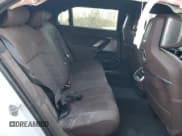 ✅ 2024 BMW i7 xDrive60 • VIN: WBY53EJ01RCP72333 • Lot: 82242244. Wystawiony na Copart z przebiegiem Nie podano. Bezpłatny archiwum sprzedaży aukcyjnych z USA i szczegółowy raport historii pojazdu na DreamBid. Zdjęcie 10.