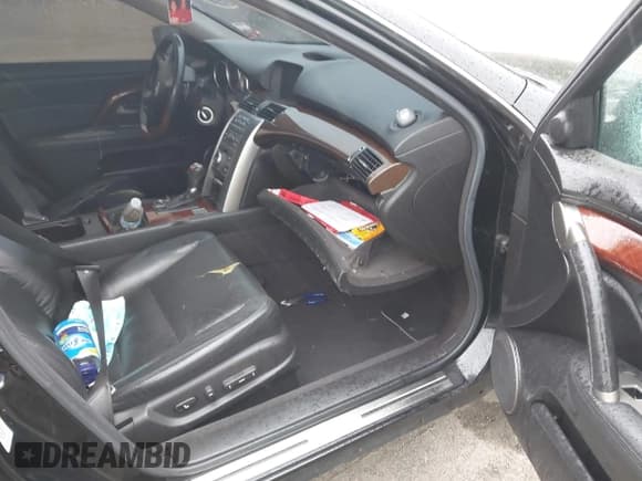 ✅ 2011 Acura RL Technology • VIN: JH4KB2F60BC000090 • Lot: 42126389. Listed on IAAI with Not provided. Free auction sales archive from the USA and detailed vehicle history report at DreamBid. Image 5.