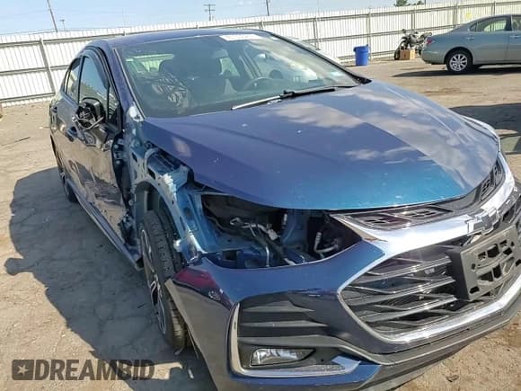 ✅ 2019 Chevrolet Cruze LT • VIN: 1G1BE5SM4K7110298 • Lot: 81306255. Listed on Copart with 94,930 mi. Free auction sales archive from the USA and detailed vehicle history report at DreamBid. Image 14.