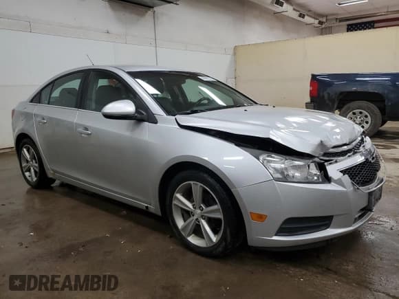 ✅ 2014 Chevrolet Cruze 2LT • VIN: 1G1PE5SB0E7409408 • Lot: 86823525. Listed on Copart with 203,056 mi. Free auction sales archive from the USA and detailed vehicle history report at DreamBid. Image 4.