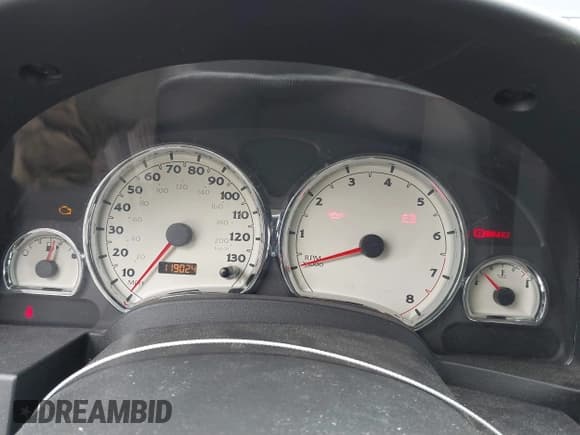 ✅ 2007 Saturn VUE V6 • VIN: 5GZCZ63457S818051 • Lot: 41726692. Wystawiony na IAAI z przebiegiem 119 024 mil. Bezpłatny archiwum sprzedaży aukcyjnych z USA i szczegółowy raport historii pojazdu na DreamBid. Zdjęcie 7.