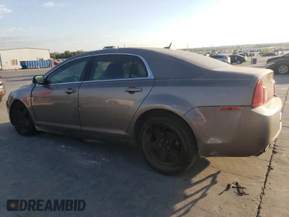 ✅ 2011 Chevrolet Malibu 1LS • VIN: 1G1ZB5E15BF259558 • Lot: 77109184. Wystawiony na Copart z przebiegiem 191 063 mil. Bezpłatny archiwum sprzedaży aukcyjnych z USA i szczegółowy raport historii pojazdu na DreamBid. Zdjęcie 2.