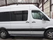 ✅ 2012 Mercedes-Benz Sprinter Passenger • VIN: WDZPE7CC2C5660966 • Lot: 43720741. Wystawiony na IAAI z przebiegiem 236 080 mil. Bezpłatny archiwum sprzedaży aukcyjnych z USA i szczegółowy raport historii pojazdu na DreamBid. Zdjęcie 13.
