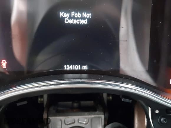 ✅ 2015 Jeep Grand Cherokee Overland • VIN: 1C4RJFCG1FC118307 • Лот: 41727221. Опубликован ранее на IAAI с пробегом 134 101 миль. Бесплатный доступ к архиву аукционных продаж из США и подробный отчёт об истории автомобиля на DreamBid. Изображение 7.