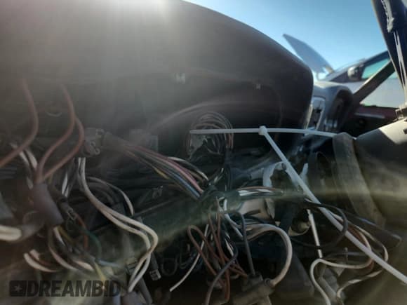 ✅ 1968 FIAT 124 Spider • VIN: 0028811 • Lot: 84809035. Listed on Copart with Not provided. Free auction sales archive from the USA and detailed vehicle history report at DreamBid. Image 9.