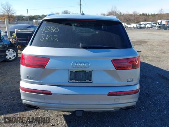 ✅ 2017 Audi Q7 Prestige • VIN: WA1VABF74HD049834 • Lot: 43803102. Listed on IAAI with 143,506 mi. Free auction sales archive from the USA and detailed vehicle history report at DreamBid. Image 16.