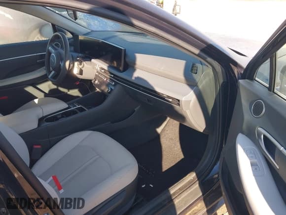 ✅ 2025 Hyundai Sonata SEL • VIN: KMHL64JA4SA482362 • Лот: 43613443. Опубликован ранее на IAAI с пробегом 18 934 миль. Бесплатный доступ к архиву аукционных продаж из США и подробный отчёт об истории автомобиля на DreamBid. Изображение 5.