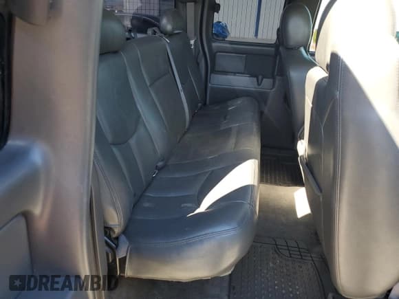 ✅ 2006 Chevrolet Silverado 1500 LT1 • VIN: 2GCEK19N561205508 • Лот: 72940314. Опубликован ранее на Copart с пробегом 219 926 миль. Бесплатный доступ к архиву аукционных продаж из США и подробный отчёт об истории автомобиля на DreamBid. Изображение 10.