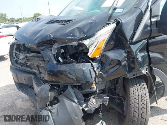 ✅ 2019 Ford Transit Passenger XL • VIN: 1FBZX2YM9KKA80562 • Лот: 43226400. Опубликован ранее на IAAI с пробегом 56 958 миль. Бесплатный доступ к архиву аукционных продаж из США и подробный отчёт об истории автомобиля на DreamBid. Изображение 6.