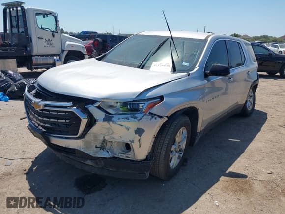 ✅ 2020 Chevrolet Traverse LS • VIN: 1GNERFKW4LJ127887 • Lot: 43126438. Listed on IAAI with 115,532 mi. Free auction sales archive from the USA and detailed vehicle history report at DreamBid. Image 18.