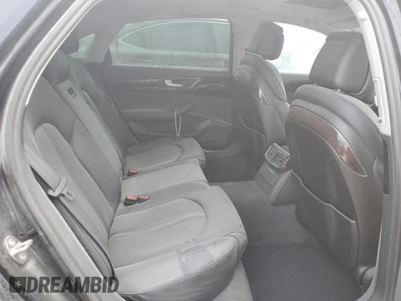 ✅ 2018 Audi A8 • VIN: WAU44AFD0JN000782 • Лот: 68575924. Опубликован ранее на Copart с пробегом 99 098 миль. Бесплатный доступ к архиву аукционных продаж из США и подробный отчёт об истории автомобиля на DreamBid. Изображение 12.