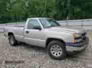 2006 Chevrolet Silverado 1500 Work Truck z VIN 3GCEK14X56G232594, wystawiony jako Copart lot #64507464 z przebiegiem 129 329 mil mil oraz Czysty tytuł • Clean title. Historia ofert i sprzedaży dostępna na DreamBid. Obrazek 4.