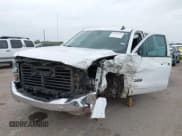 ✅ 2018 Chevrolet Silverado 1500 LT • VIN: 1GCPCREC4JF216526 • Lot: 43520727. Wystawiony na IAAI z przebiegiem 51 430 mil. Bezpłatny archiwum sprzedaży aukcyjnych z USA i szczegółowy raport historii pojazdu na DreamBid. Zdjęcie 17.