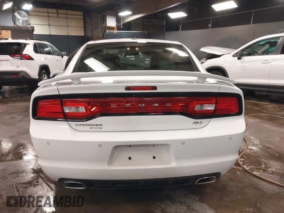 ✅ 2013 Dodge Charger RT Plus • VIN: 2C3CDXDT4DH537913 • Lot: 41583876. Listed on IAAI with 90,648 mi. Free auction sales archive from the USA and detailed vehicle history report at DreamBid. Image 16.