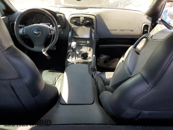 ✅ 2010 Chevrolet Corvette 3LT • VIN: 1G1YG2DW7A5109609 • Lot: 51635425. Listed on Copart with 63,030 mi. Free auction sales archive from the USA and detailed vehicle history report at DreamBid. Image 8.