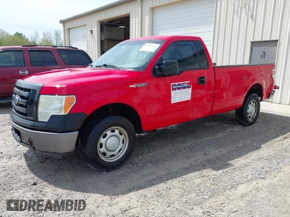 ✅ 2011 Ford F-150 XL • VIN: 1FTMF1CMXBKD88737 • Лот: 41868349. Опубликован ранее на IAAI с пробегом 276 266 миль. Бесплатный доступ к архиву аукционных продаж из США и подробный отчёт об истории автомобиля на DreamBid. Изображение 2.