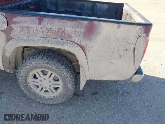 ✅ 2008 Chevrolet Colorado 2LT • VIN: 1GCDT13EX88104885 • Лот: 43383745. Опубликован ранее на IAAI с пробегом 178 342 миль. Бесплатный доступ к архиву аукционных продаж из США и подробный отчёт об истории автомобиля на DreamBid. Изображение 20.