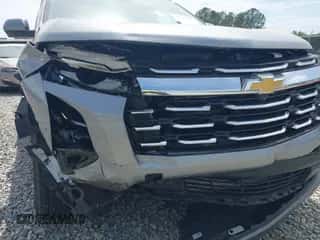 2025 Chevrolet Equinox FWD LT z VIN 3GNAXHEG6SL216940, wystawiony jako IAAI lot #42087478 z przebiegiem 8 677 mil mil oraz . Historia ofert i sprzedaży dostępna na DreamBid. Obrazek 6.