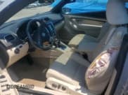 ✅ 2009 Volkswagen Eos Komfort • VIN: WVWBA71F09V019987 • Lot: 63657215. Wystawiony na Copart z przebiegiem 68 030 mil. Bezpłatny archiwum sprzedaży aukcyjnych z USA i szczegółowy raport historii pojazdu na DreamBid. Zdjęcie 7.