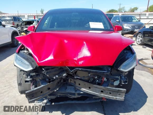 ✅ 2017 Tesla Model X 90D • VIN: 5YJXCBE24HF054166 • Lot: 43016756. Wystawiony na IAAI z przebiegiem 110 926 mil. Bezpłatny archiwum sprzedaży aukcyjnych z USA i szczegółowy raport historii pojazdu na DreamBid. Zdjęcie 6.