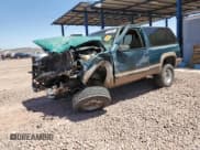 ✅ 1995 GMC Yukon • VIN: 1GKEK18KXSJ720032 • Lot: 56419325. Listed on Copart with 184,729 mi. Free auction sales archive from the USA and detailed vehicle history report at DreamBid. Image 1.