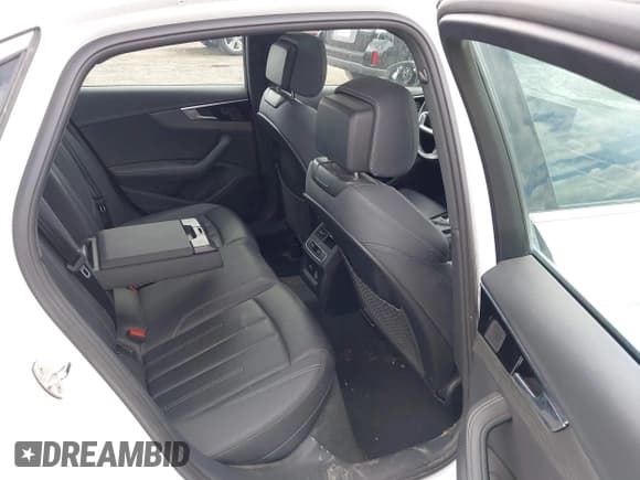 ✅ 2023 Audi A4 S line Premium Plus • VIN: WAUEAAF47PN002311 • Лот: 42923397. Опубликован ранее на IAAI с пробегом 29 009 миль. Бесплатный доступ к архиву аукционных продаж из США и подробный отчёт об истории автомобиля на DreamBid. Изображение 8.