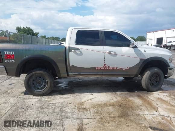 2017 Ram 1500 Laramie с VIN 1C6RR6NT8HS592015, выставлен на аукционе IAAI как лот 43028702 с пробегом 130 124 миль миль и . История ставок и продаж доступна на DreamBid. Изображение 13.