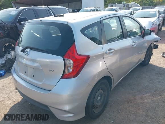 ✅ 2017 Nissan Note SV • VIN: 3N1CE2CP0HL369445 • Лот: 43064437. Опубликован ранее на IAAI с пробегом 159 981 миль. Бесплатный доступ к архиву аукционных продаж из США и подробный отчёт об истории автомобиля на DreamBid. Изображение 4.
