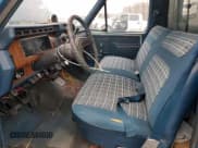 ✅ 1984 Ford F-150 • VIN: 1FTCF15FXEPA40938 • Lot: 93166685. Wystawiony na Copart z przebiegiem 77 541 mil. Bezpłatny archiwum sprzedaży aukcyjnych z USA i szczegółowy raport historii pojazdu na DreamBid. Zdjęcie 7.