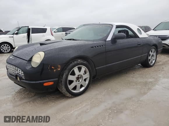 ✅ 2002 Ford Thunderbird Hardtop Premium • VIN: 1FAHP60A32Y111789 • Lot: 74449054. Wystawiony na Copart z przebiegiem Nie podano. Bezpłatny archiwum sprzedaży aukcyjnych z USA i szczegółowy raport historii pojazdu na DreamBid. Zdjęcie 1.