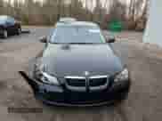 2006 BMW 3 Series 325i z VIN WBAVB13556KR56078, wystawiony jako Copart lot #78587984 z przebiegiem 165 240 mil mil oraz Czysty tytuł • Clean title. Historia ofert i sprzedaży dostępna na DreamBid. Obrazek 5.