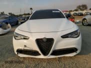 ✅ 2021 Alfa Romeo Giulia Ti Sport • VIN: ZARFAMBN7M7640412 • Lot: 42607345. Listed on Copart with 46,415 mi. Free auction sales archive from the USA and detailed vehicle history report at DreamBid. Image 5.