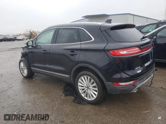 ✅ 2019 Lincoln MKC Standard • VIN: 5LMCJ1D90KUL51827 • Лот: 86822844. Опубликован ранее на Copart с пробегом Не указан. Бесплатный доступ к архиву аукционных продаж из США и подробный отчёт об истории автомобиля на DreamBid. Изображение 2.