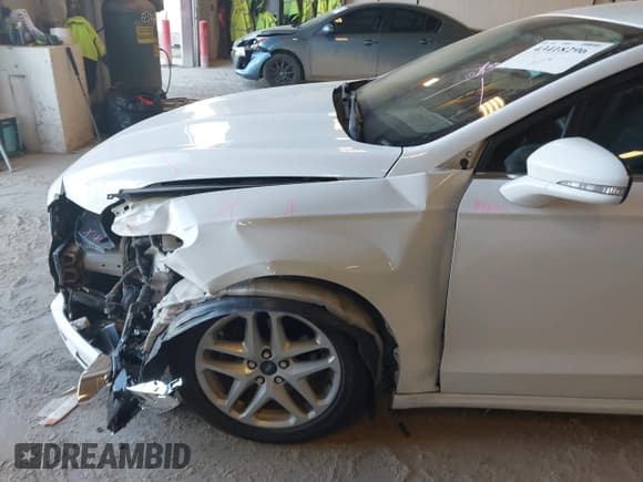 ✅ 2016 Ford Fusion SE • VIN: 3FA6P0H74GR343580 • Lot: 43418296. Wystawiony na IAAI z przebiegiem 157 409 mil. Bezpłatny archiwum sprzedaży aukcyjnych z USA i szczegółowy raport historii pojazdu na DreamBid. Zdjęcie 6.