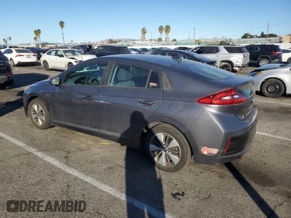 ✅ 2018 Hyundai Ioniq • VIN: KMHC65LD3JU060643 • Lot: 84837184. Wystawiony na Copart z przebiegiem 171 736 mil. Bezpłatny archiwum sprzedaży aukcyjnych z USA i szczegółowy raport historii pojazdu na DreamBid. Zdjęcie 2.