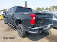 ✅ 2020 Chevrolet Silverado 1500 LT Trail Boss • VIN: 1GCPYFED8LZ341345 • Lot: 43087628. Wystawiony na IAAI z przebiegiem 98 441 mil. Bezpłatny archiwum sprzedaży aukcyjnych z USA i szczegółowy raport historii pojazdu na DreamBid. Zdjęcie 3.