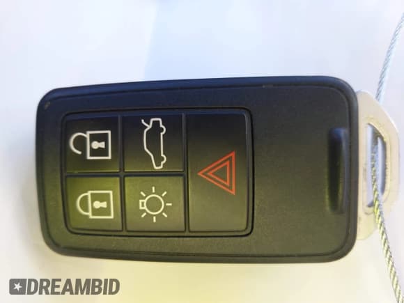 ✅ 2016 Volvo XC60 T6 Platinum • VIN: YV4902RM6G2780123 • Lot: 43526855. Wystawiony na IAAI z przebiegiem 133 892 mil. Bezpłatny archiwum sprzedaży aukcyjnych z USA i szczegółowy raport historii pojazdu na DreamBid. Zdjęcie 11.