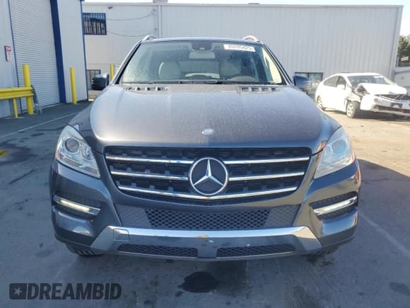 ✅ 2012 Mercedes-Benz M 350 • VIN: 4JGDA5HB9CA020162 • Lot: 89595425. Listed on Copart with 209,893 mi. Free auction sales archive from the USA and detailed vehicle history report at DreamBid. Image 5.