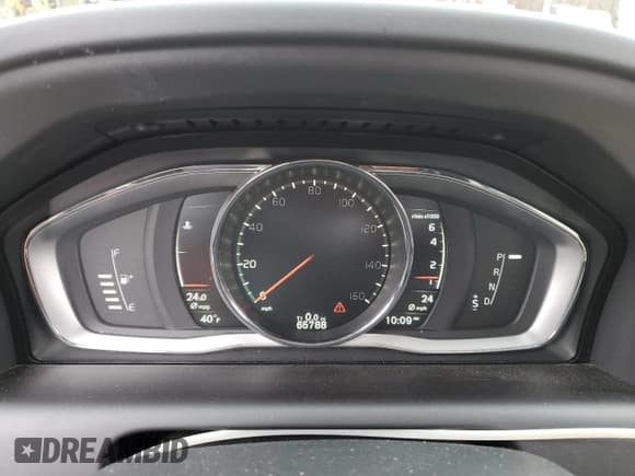 ✅ 2017 Volvo XC60 Dynamic • VIN: YV449MRR0H2005096 • Лот: 92121855. Опубликован ранее на Copart с пробегом 65 788 миль. Бесплатный доступ к архиву аукционных продаж из США и подробный отчёт об истории автомобиля на DreamBid. Изображение 9.