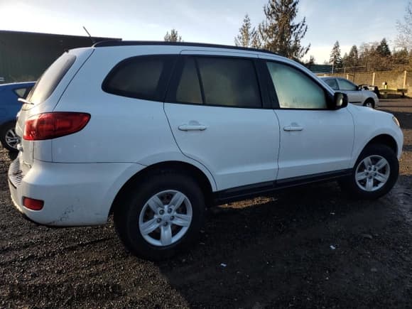 ✅ 2009 Hyundai Santa Fe GLS • VIN: 5NMSG13D09H330355 • Lot: 86271174. Listed on Copart with 150,269 mi. Free auction sales archive from the USA and detailed vehicle history report at DreamBid. Image 3.