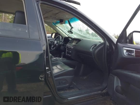 ✅ 2016 Nissan Pathfinder SV • VIN: 5N1AR2MM4GC636928 • Lot: 43641108. Wystawiony na IAAI z przebiegiem 127 283 mil. Bezpłatny archiwum sprzedaży aukcyjnych z USA i szczegółowy raport historii pojazdu na DreamBid. Zdjęcie 5.