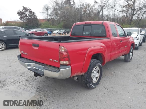 ✅ 2005 Toyota Tacoma • VIN: 5TEUU42N55Z113682 • Лот: 43733168. Опубликован ранее на IAAI с пробегом 171 137 миль. Бесплатный доступ к архиву аукционных продаж из США и подробный отчёт об истории автомобиля на DreamBid. Изображение 4.