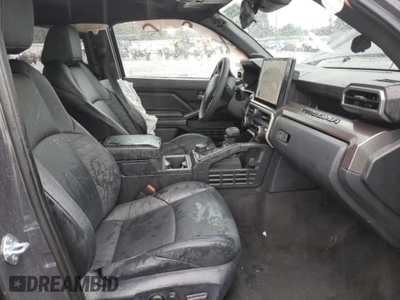 ✅ 2024 Toyota Tacoma TRD Sport • VIN: 3TMLB5JN8RM077658 • Лот: 86186895. Опубликован ранее на Copart с пробегом 19 055 миль. Бесплатный доступ к архиву аукционных продаж из США и подробный отчёт об истории автомобиля на DreamBid. Изображение 7.