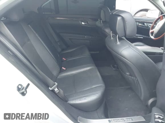 ✅ 2012 Mercedes-Benz S 550 • VIN: WDDNG7DB3CA463227 • Lot: 43784445. Listed on IAAI with 119,054 mi. Free auction sales archive from the USA and detailed vehicle history report at DreamBid. Image 8.