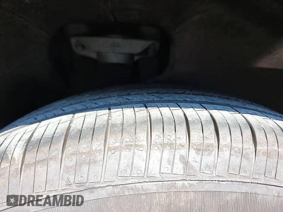 2024 Hyundai Tucson SEL with VIN 5NMJBCDE7RH388766, listed as a IAAI auction lot 42957159 with 25,631 mi miles and . Bid and sale history available at DreamBid. Image 1.